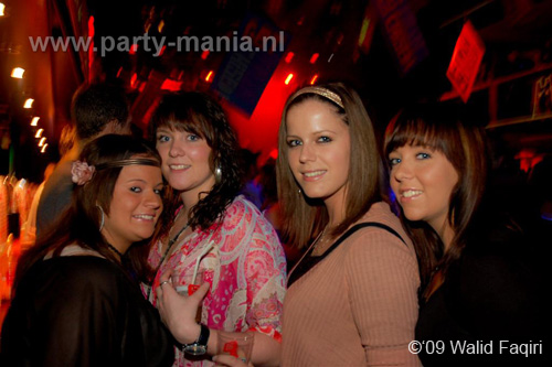 091031_011_franchise_partymania