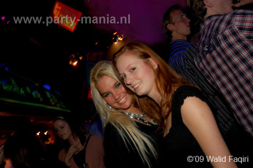 091031_012_franchise_partymania