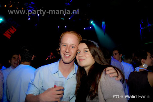 091031_031_franchise_partymania