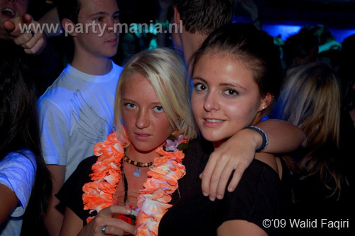 091031_092_franchise_partymania