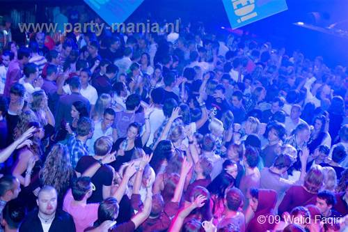 091031_156_franchise_partymania