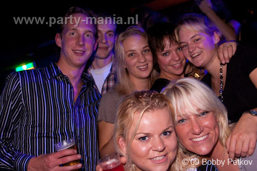 091031_044_franchise_partymania