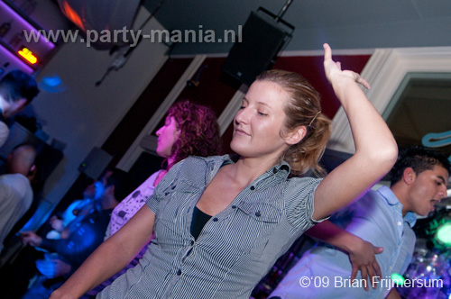 091031_008_manjefiek_partymania