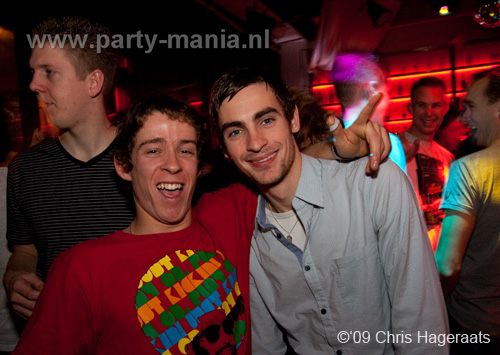 091113_035_denhaag_is_dope_partymania