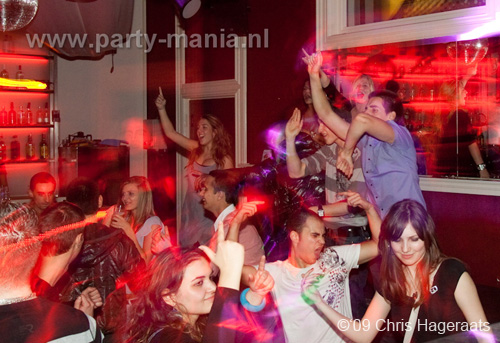 091113_055_denhaag_is_dope_partymania