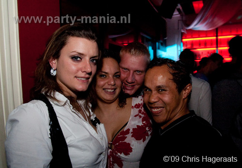 091114_045_flavourz_partymania