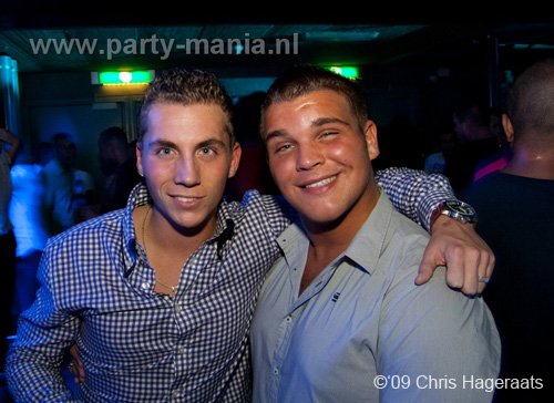091114_082_ilovelos_partymania