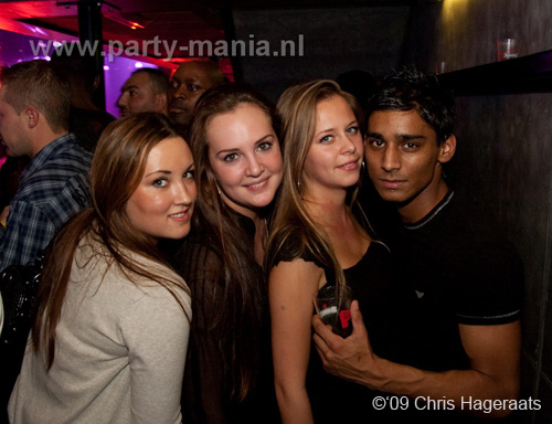 091114_101_ilovelos_partymania