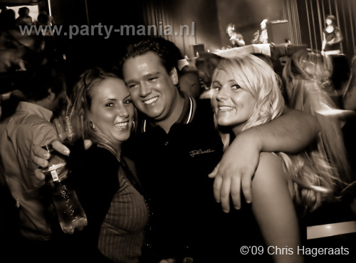 091114_106_ilovelos_partymania