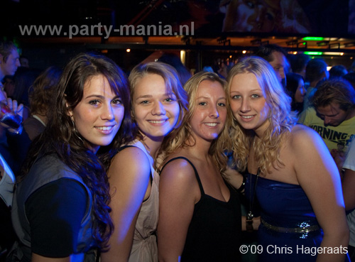 091114_119_ilovelos_partymania