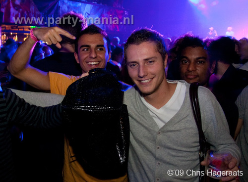 091114_120_ilovelos_partymania