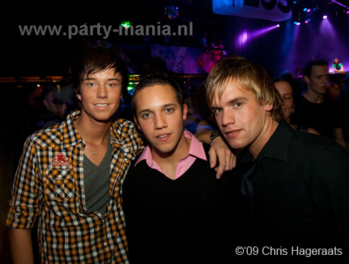 091114_123_ilovelos_partymania