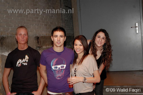 091114_001_ilovelos_partymania