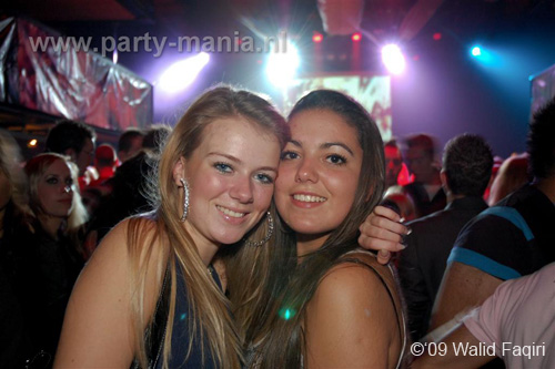 091114_010_ilovelos_partymania