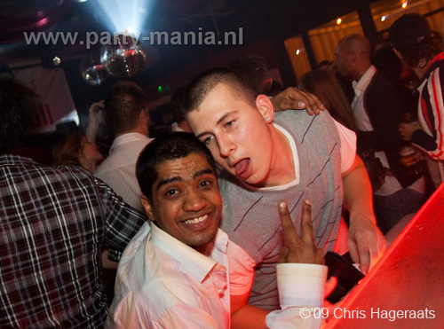 091116_066_red_monday_partymania