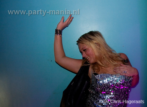 091116_082_red_monday_partymania