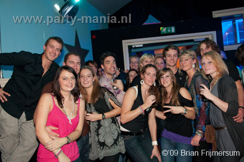 091121_027_80s_90s_partymania