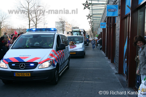 091121_005_intocht_sinterklaas_leyweg_partymania