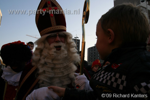 091121_032_intocht_sinterklaas_leyweg_partymania