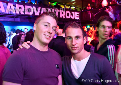 091121_090_sick_partymania