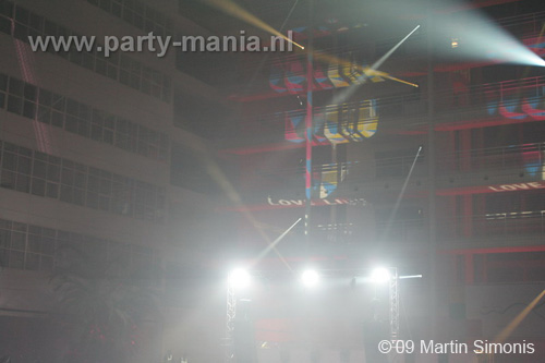 091128_123_love_life_festival_partymania