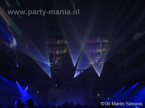 091128_141_love_life_festival_partymania