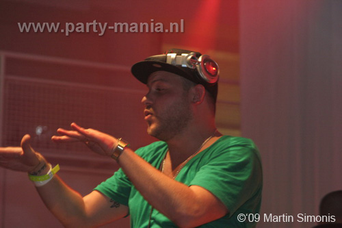 091128_157_love_life_festival_partymania