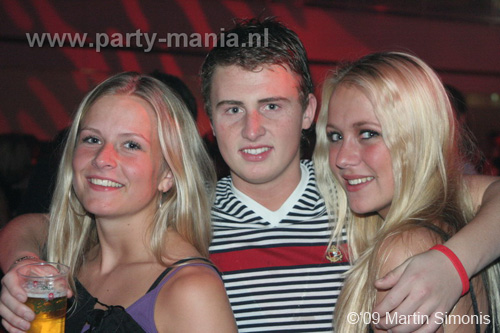 091128_164_love_life_festival_partymania