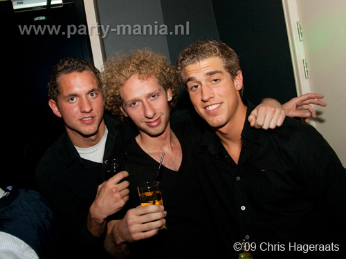 091128_104_perfection_partymania