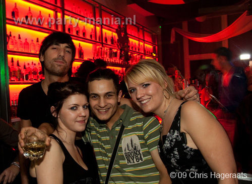 091128_105_perfection_partymania