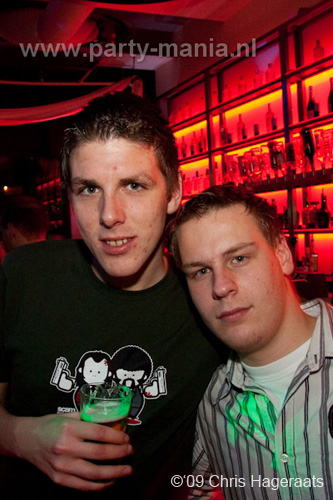 091205_024_le_paris_partymania