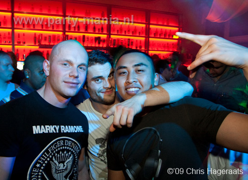 091205_027_le_paris_partymania