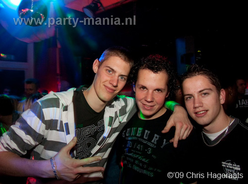 091205_028_le_paris_partymania