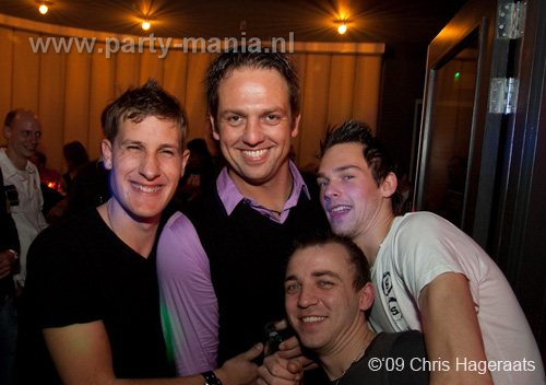 091205_041_le_paris_partymania