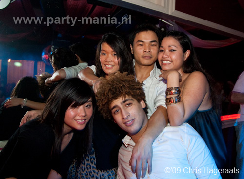 091205_046_le_paris_partymania