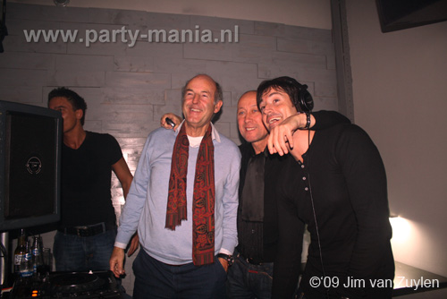 091205_009_seven_partymania