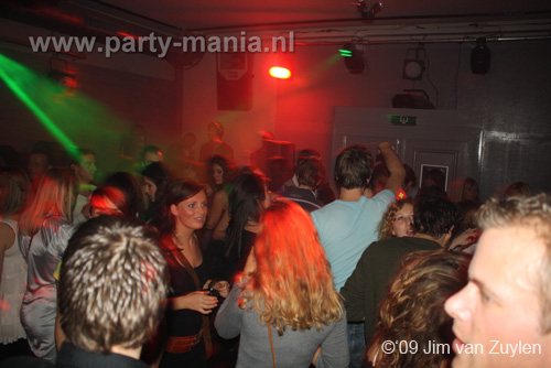 091205_039_seven_partymania
