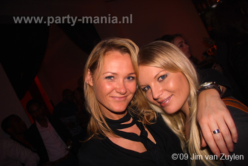 091205_040_seven_partymania