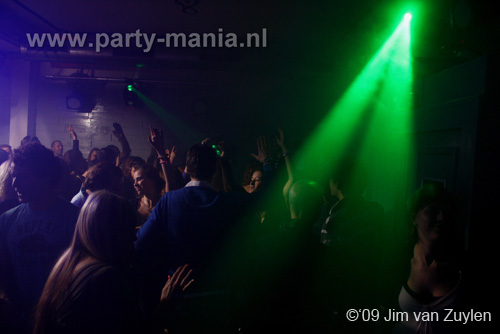 091205_046_seven_partymania