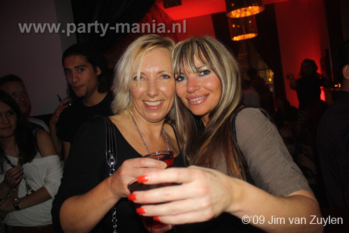091205_050_seven_partymania