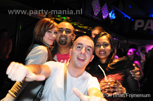 091217_001_xxlmas_party_partymania