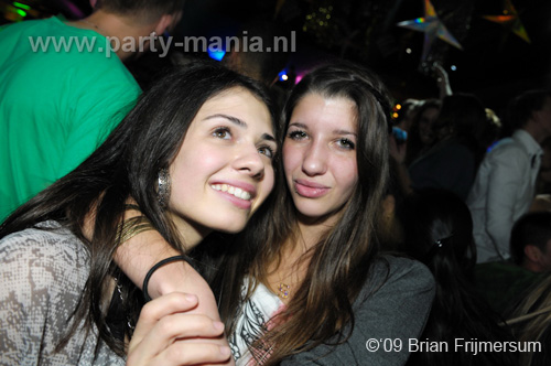 091217_068_xxlmas_party_partymania
