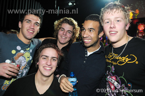 091217_070_xxlmas_party_partymania