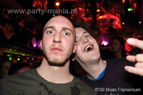 091217_073_xxlmas_party_partymania