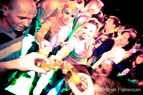 091219_009_80s_90s_partymania