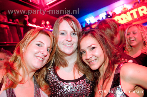 091224_028_los_partymania