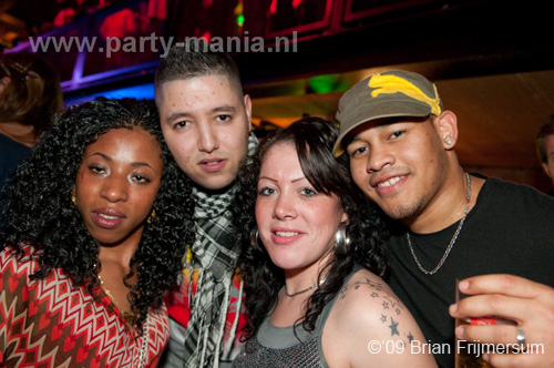 091224_032_los_partymania