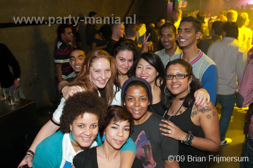 091224_043_los_partymania