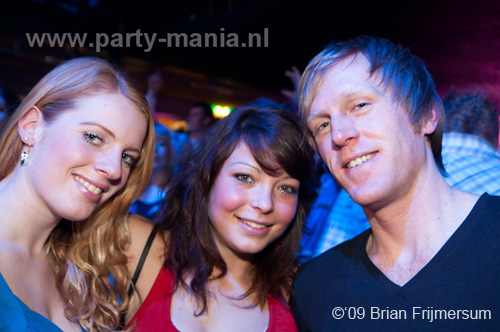 091224_051_los_partymania