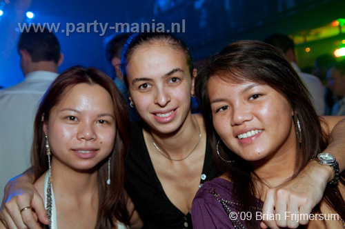 091224_053_los_partymania